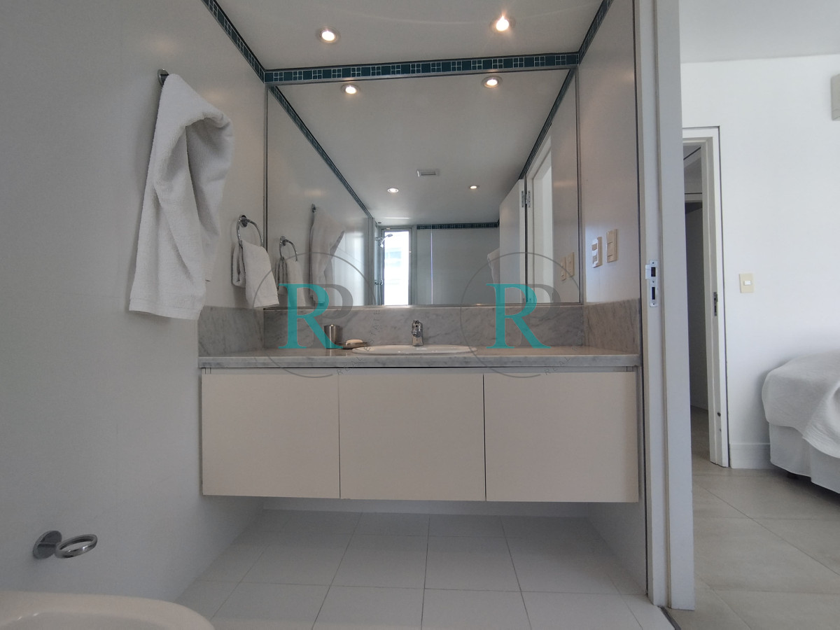 Apartamento ID.2314 - venta de apartamento frente a playa brava