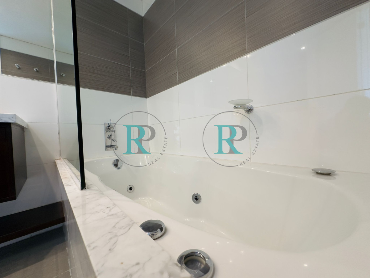 Apartamento ID.1700 - Penthouse en VENTA, 3 dormitorios en suite + Dependencia, vista 180°.