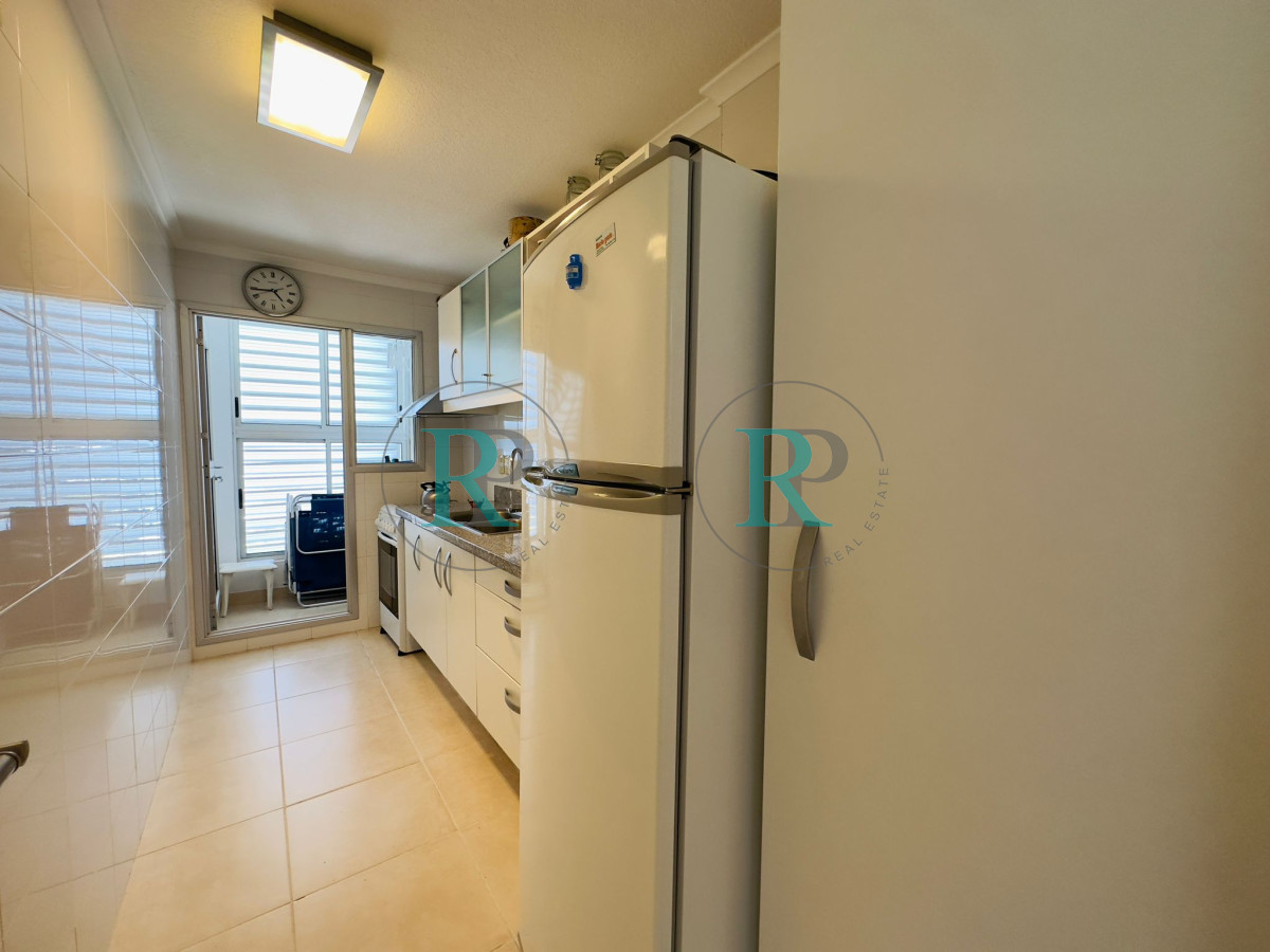 Apartamento ID.1446 - Venta y alquiler de apartamento de dos dormitorios en Punta del Este
