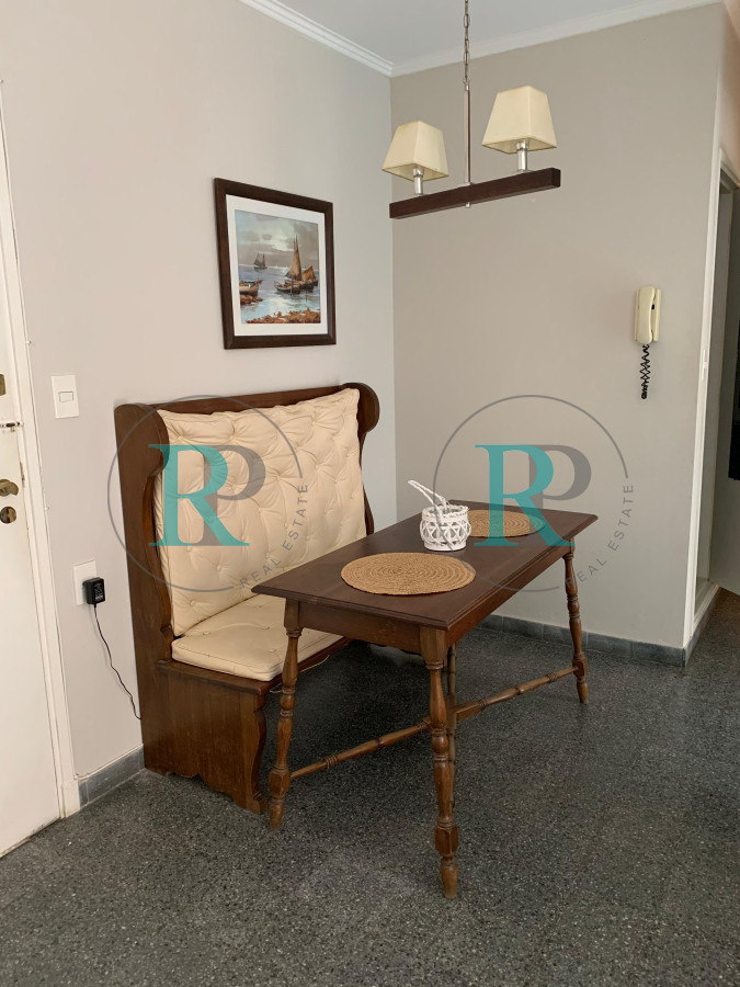 Apartamento ID.2342 - Apartamento de un dormitorio en Punta del Este, reciclado