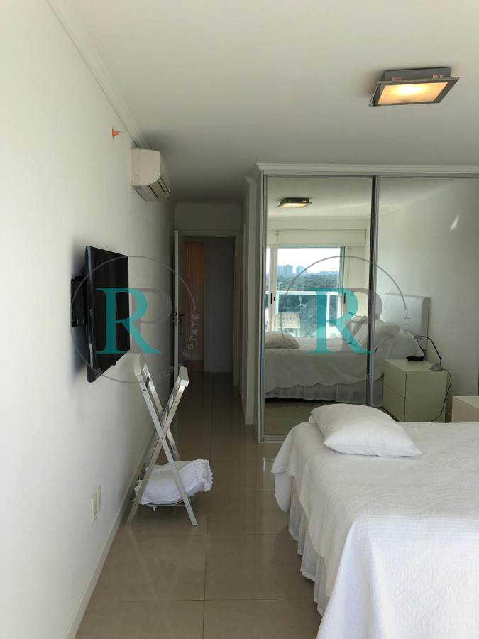 Apartamento ID.2052 - Alquiler y  venta apartamento de dos dormitorios en Punta del Este