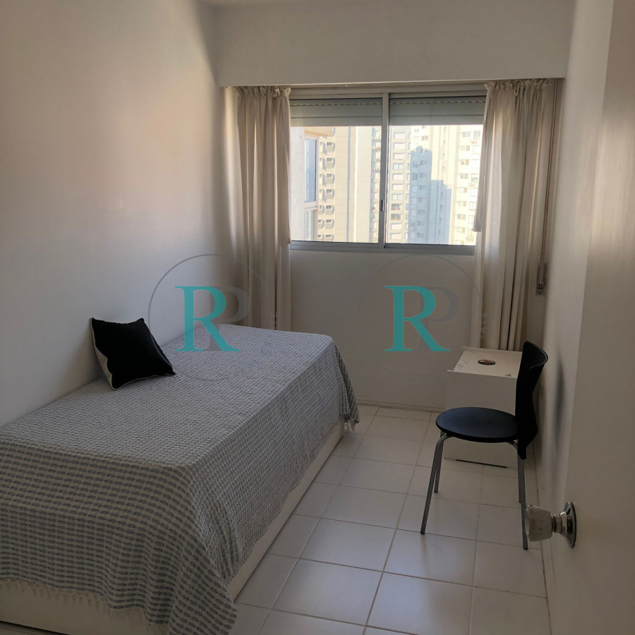 Apartamento ID.1278 - Venta de apartamento de 3 dormitorios en Punta del Este