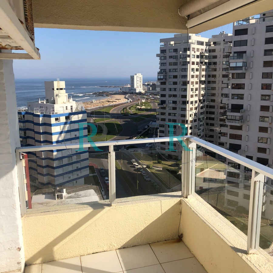 Apartamento ID.1278 - Venta de apartamento de 3 dormitorios en Punta del Este