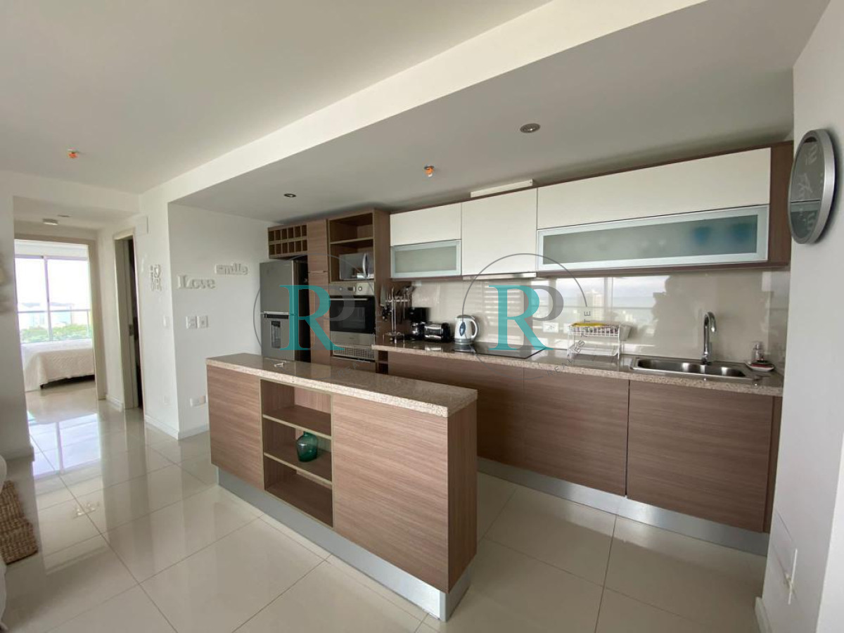 Apartamento ID.2299 - Apartamento En Venta Gala Vista. Piso Alto. 2 Dormitorios, 2 Baños, Garaje, Servicios, Vista al mar