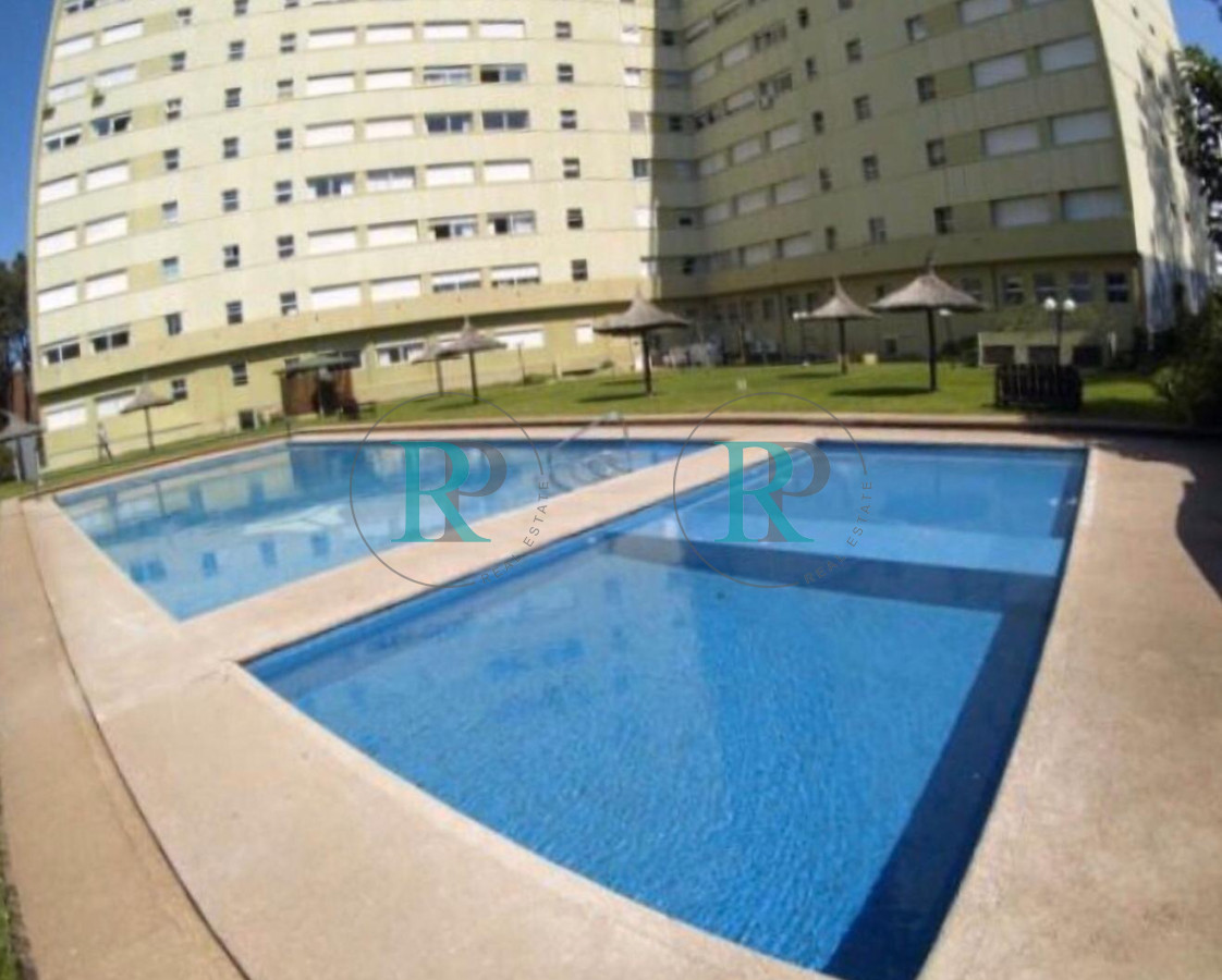 Apartamento ID.2445 - Alquiler y venta de apartamento de dos dormitorios en Punta del Este