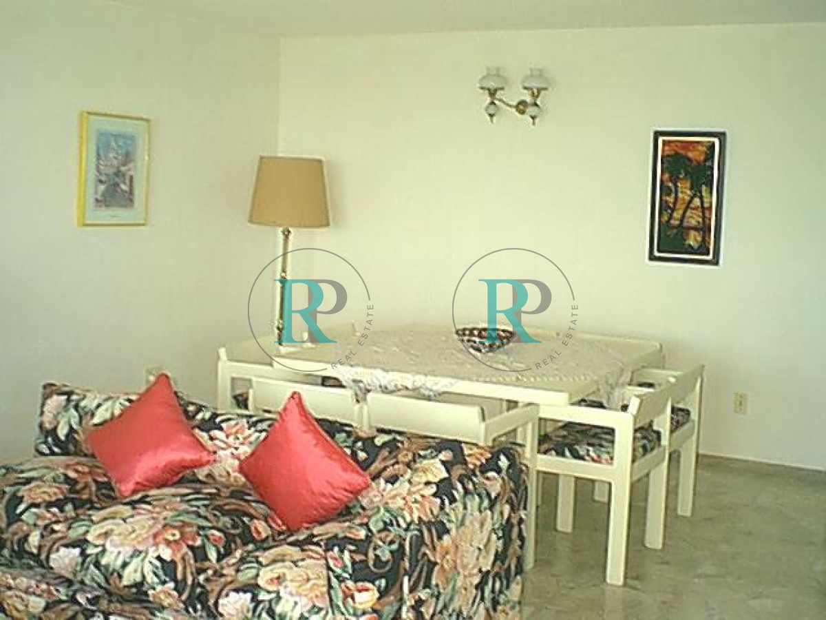 Apartamento ID.1667 -  Apartamento en venta de tres dormitorios en Punta del Este
