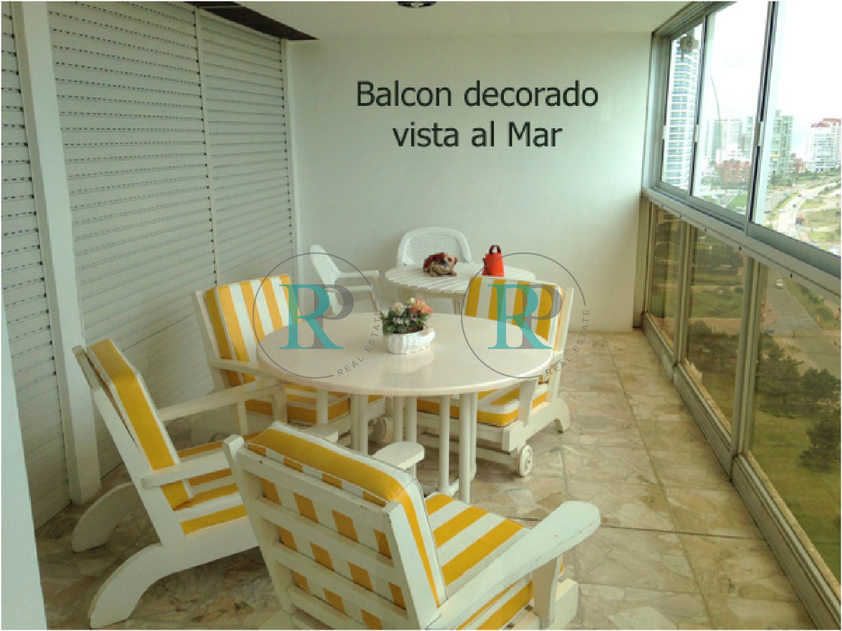 Apartamento ID.1667 -  Apartamento en venta de tres dormitorios en Punta del Este