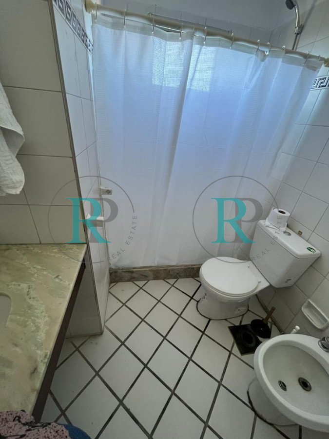 Apartamento ID.2445 - Alquiler y venta de apartamento de dos dormitorios en Punta del Este