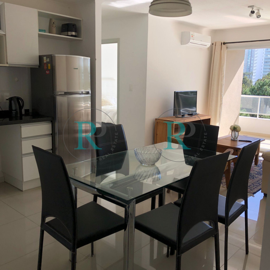 Apartamento ID.658 - Alquiler de apartamento de dos dormitorios en Punta del Este