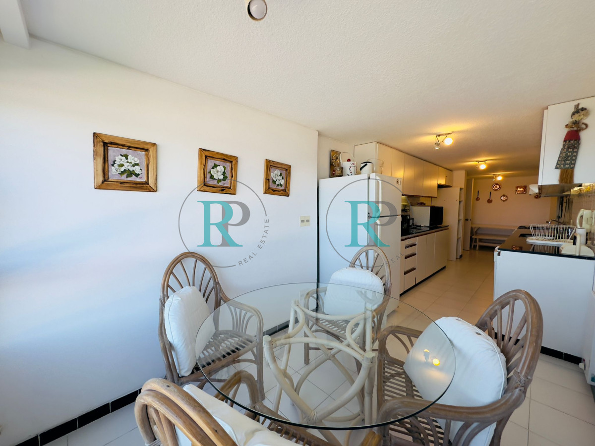 Apartamento ID.1503 - Venta de apartamento de 3 dormitorios y dep. de servicio en Punta del Este
