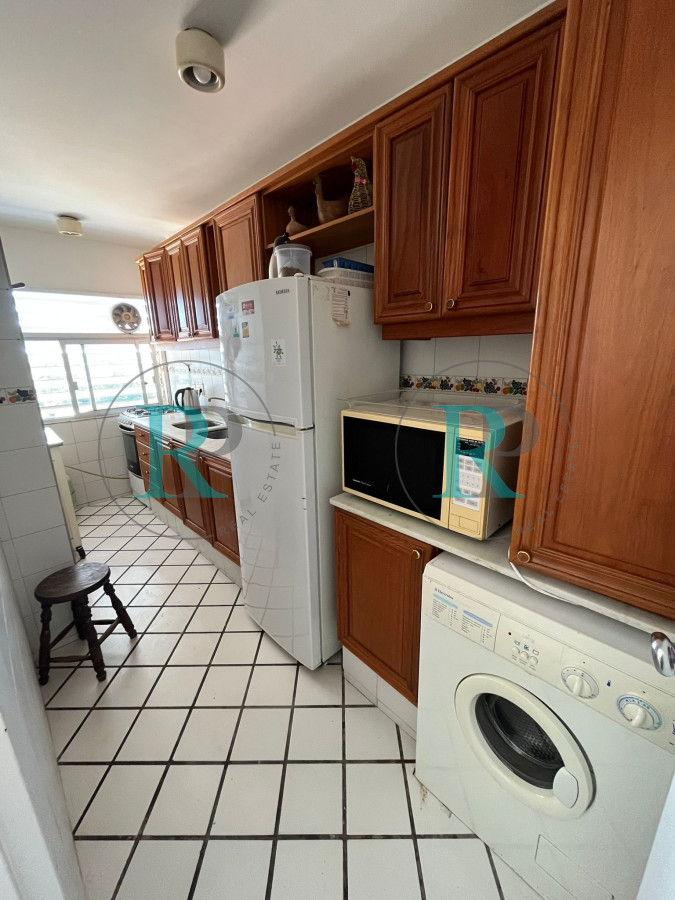 Apartamento ID.2445 - Alquiler y venta de apartamento de dos dormitorios en Punta del Este