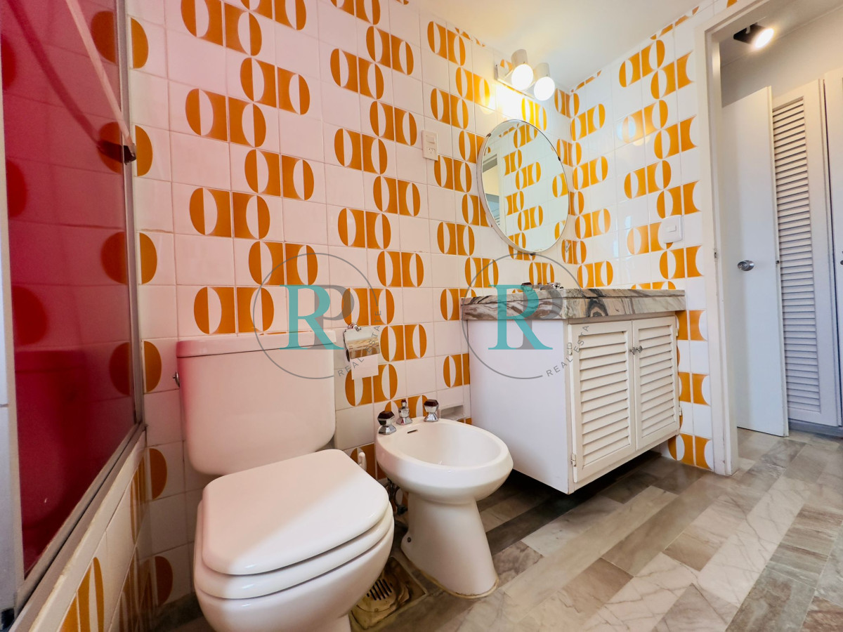 Apartamento ID.1521 - Apto en venta, segunda linea, vista al mar, punta del este.