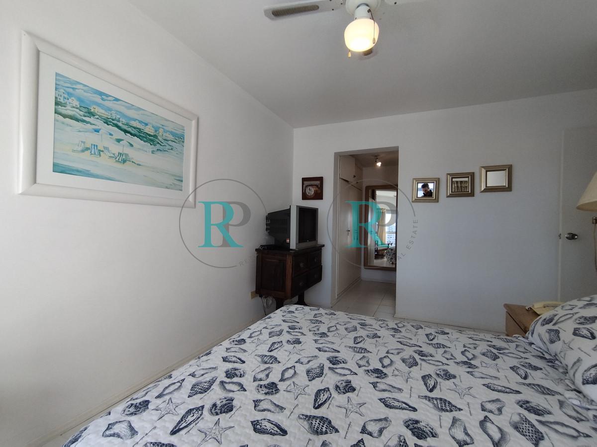 Apartamento ID.2564 - Alquiler y venta de apartamento de dos dormitorios en Punta del Este
