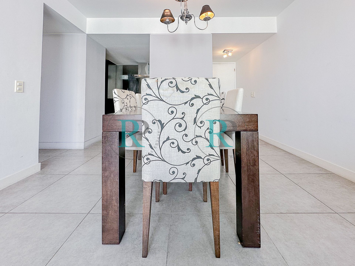 Apartamento ID.2323 - Alquiler temporal, apartamento de1dormitorio y medio en Torre YOO Punta.