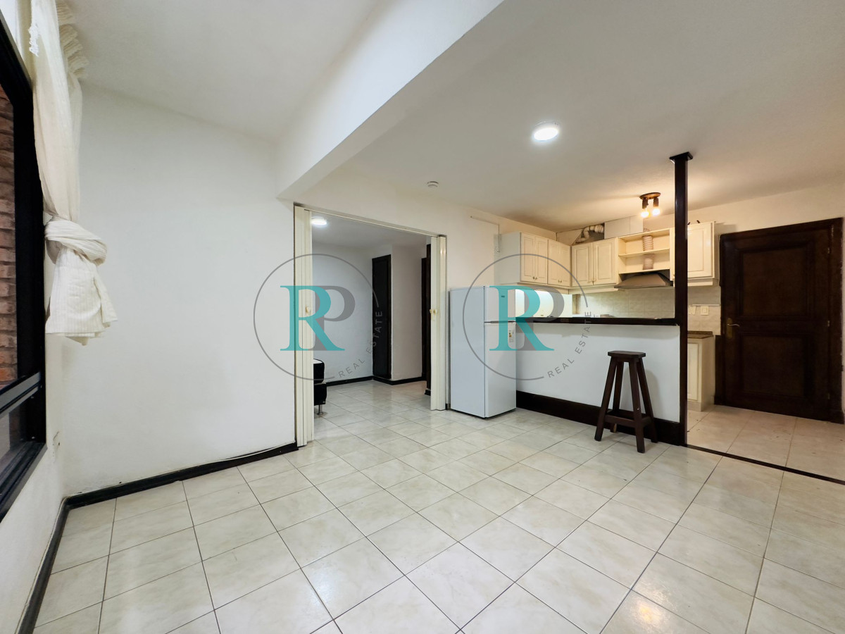 Apartamento ID.1873 - Venta de apartamento y Alquiler Anual, Excelente ubicación, 1 dormitorio, garage.