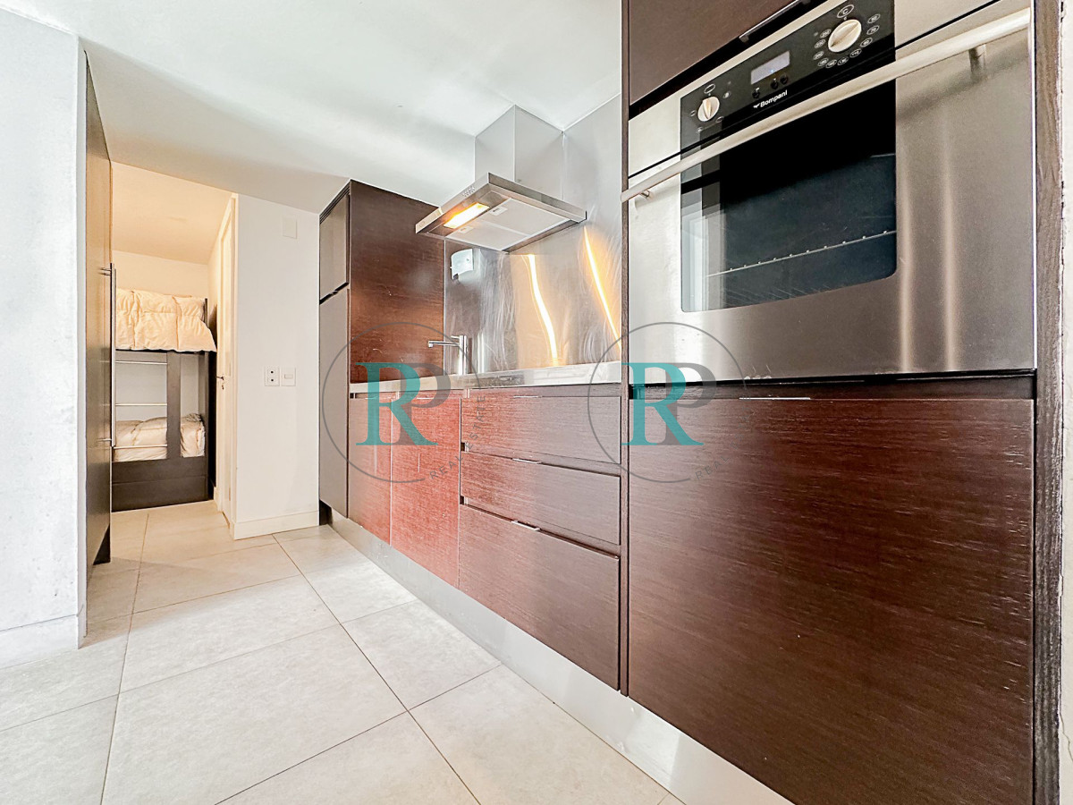Apartamento ID.2323 - Alquiler temporal, apartamento de1dormitorio y medio en Torre YOO Punta.