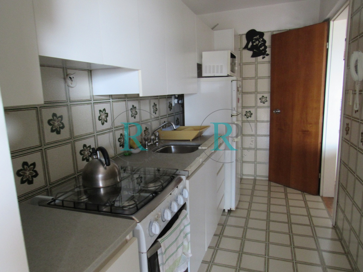 Apartamento ID.2094 - Alquiler de apartamento de dos dormitorios en Punta del Este