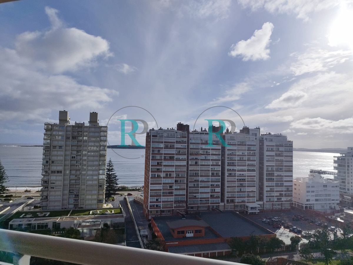 Apartamento ID.1990 -  Apartamento en venta en playa brava de Punta del Este