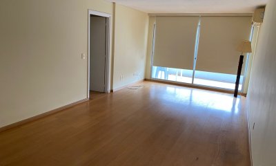 Venta de apartamento de dos dormitorios en Punta del Este