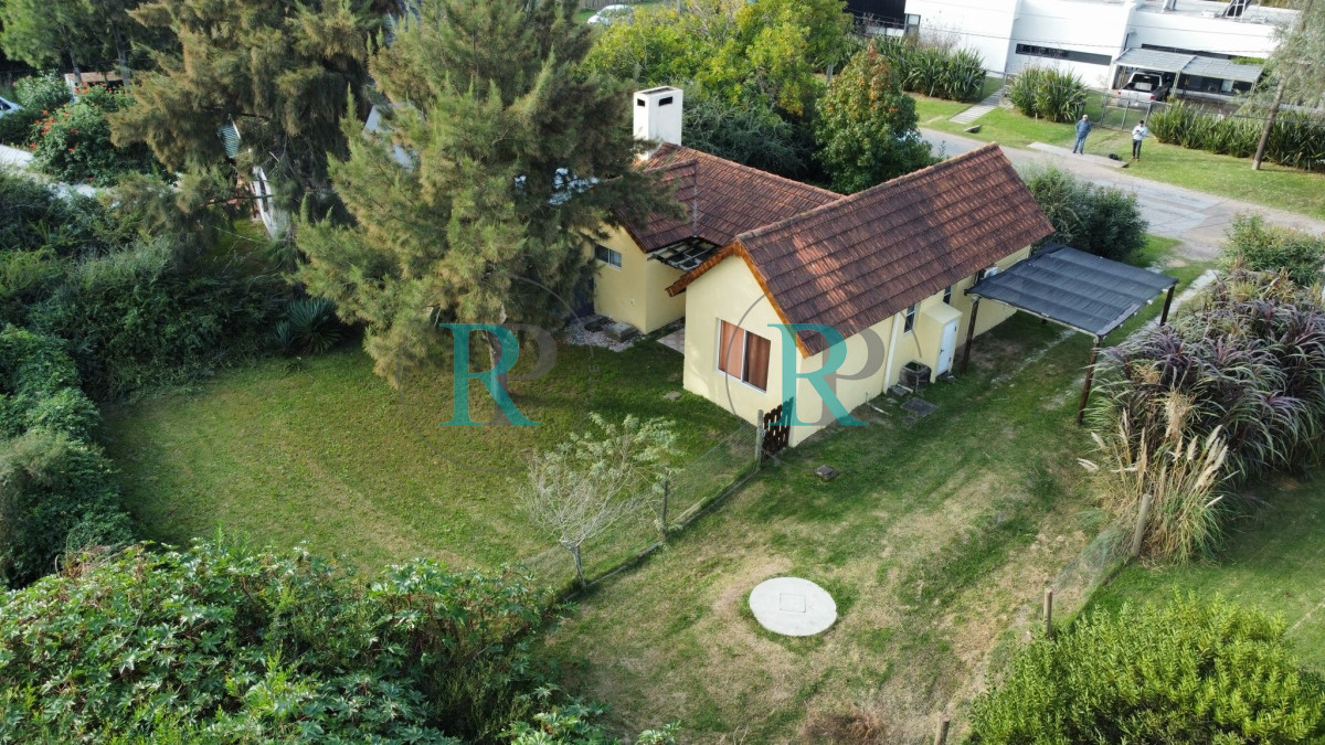 Casa ID.1790 - Alquiler y venta de casa de 2 dormitorios en Punta del Este