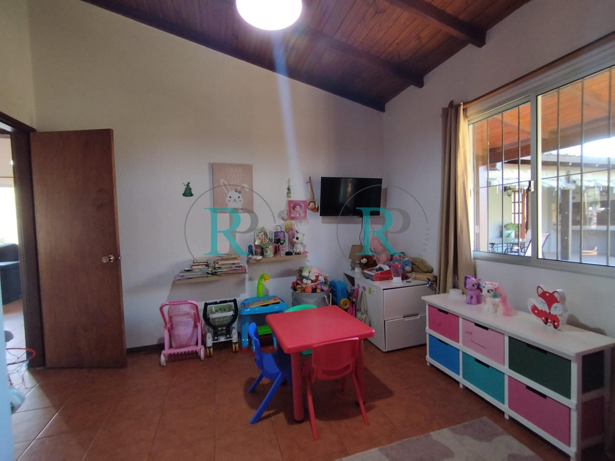 Casa ID.2212 - Casa en venta de dos dormitorios en El Tesoro