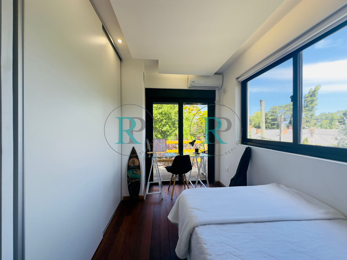Casa ID.1494 - Alquiler de casa de 3 dormitorios con piscina en Punta del Este