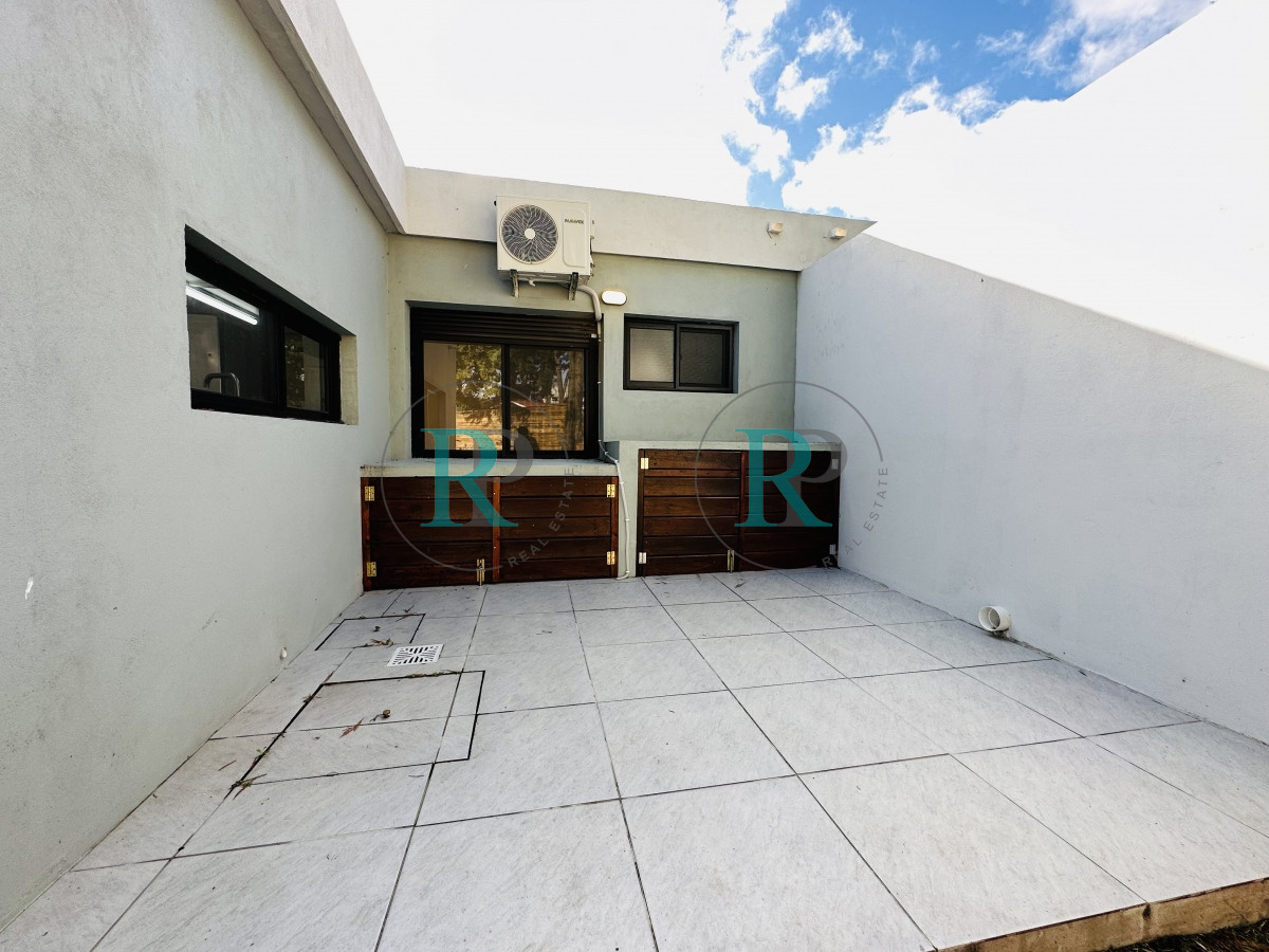 Casa ID.1773 - Casa con piscina en venta  en Punta del Este