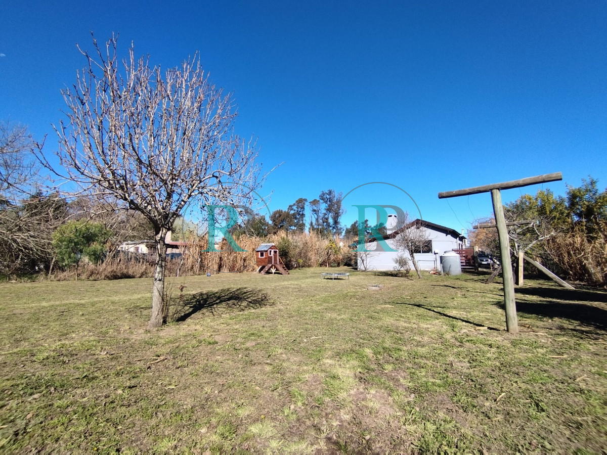 Casa ID.2212 - Casa en venta de dos dormitorios en El Tesoro