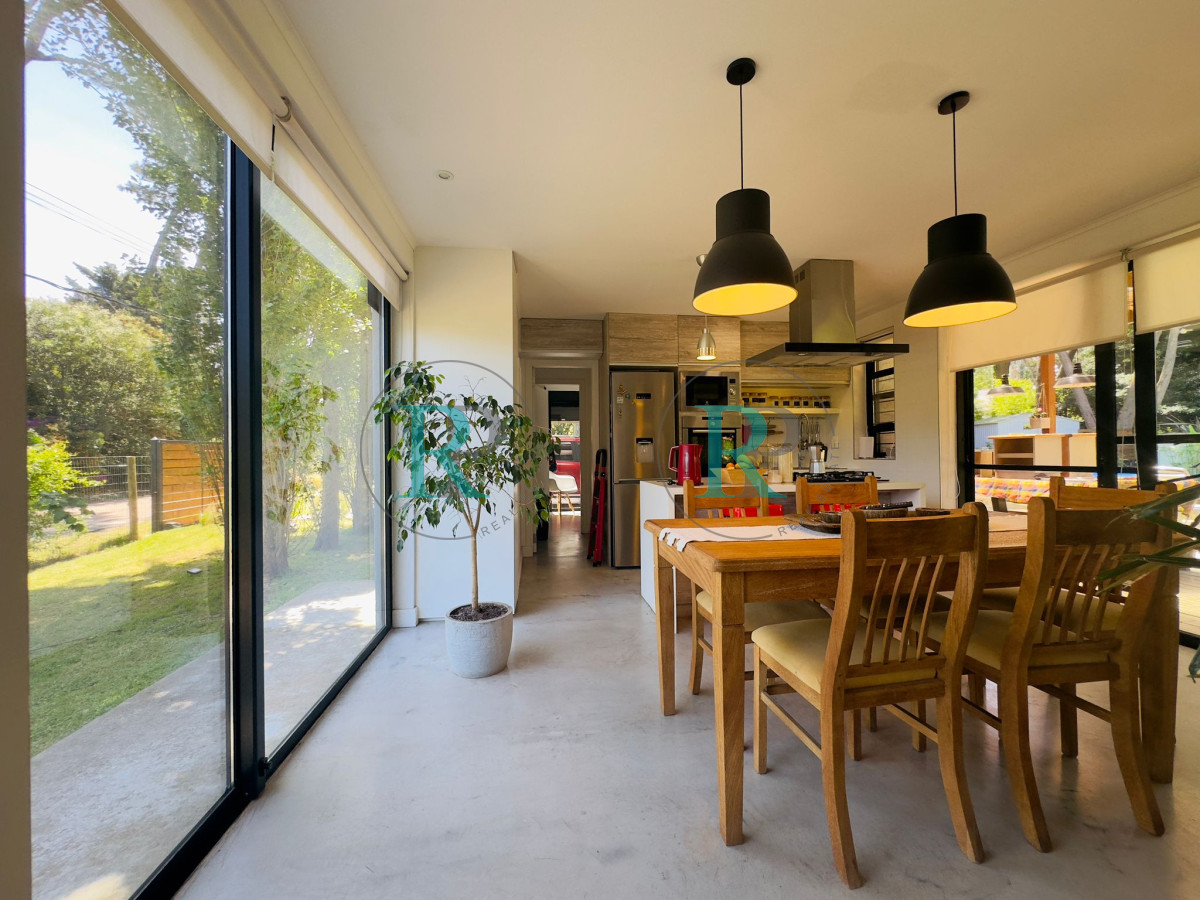 Casa ID.1494 - Alquiler de casa de 3 dormitorios con piscina en Punta del Este