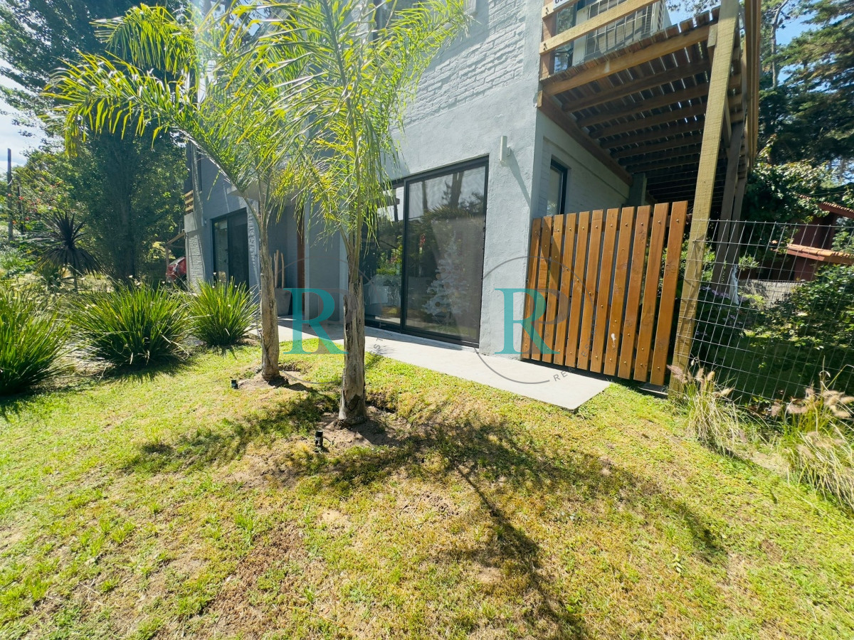 Casa ID.1494 - Alquiler de casa de 3 dormitorios con piscina en Punta del Este