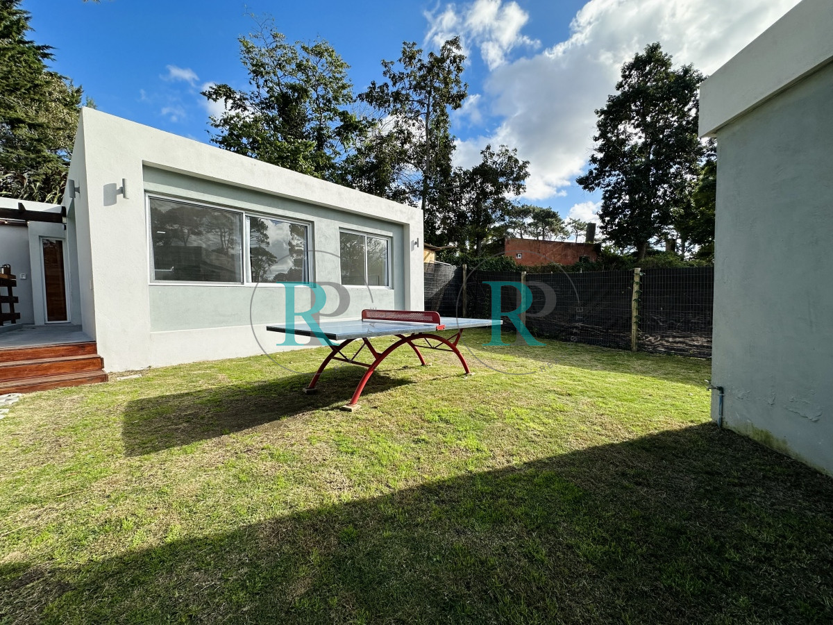 Casa ID.1773 - Casa con piscina en venta  en Punta del Este