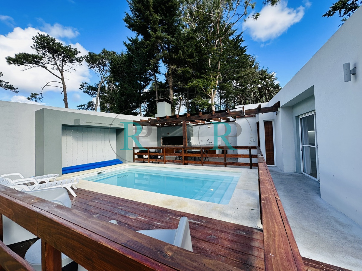 Casa ID.1773 - Casa con piscina en venta  en Punta del Este