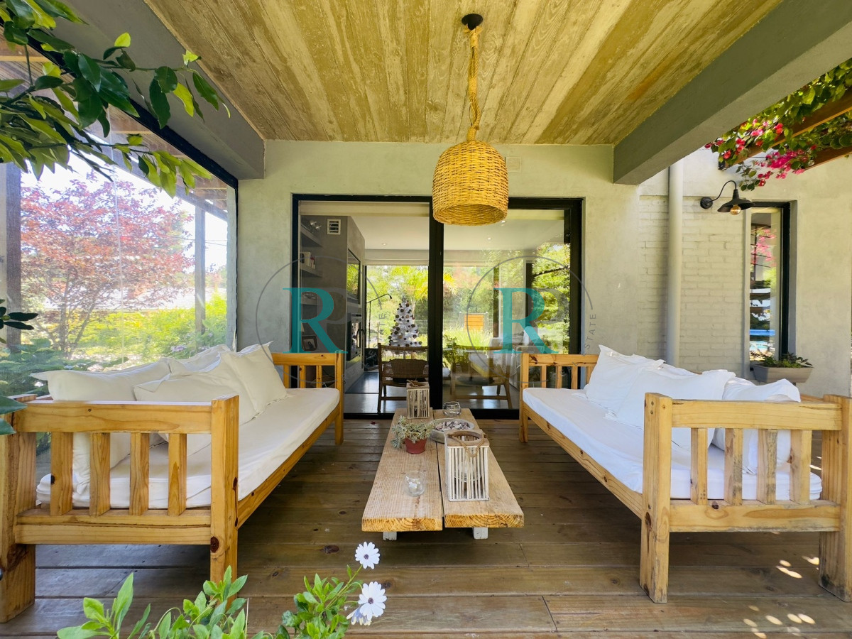 Casa ID.1494 - Alquiler de casa de 3 dormitorios con piscina en Punta del Este