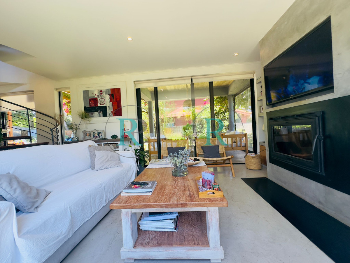 Casa ID.1494 - Alquiler de casa de 3 dormitorios con piscina en Punta del Este