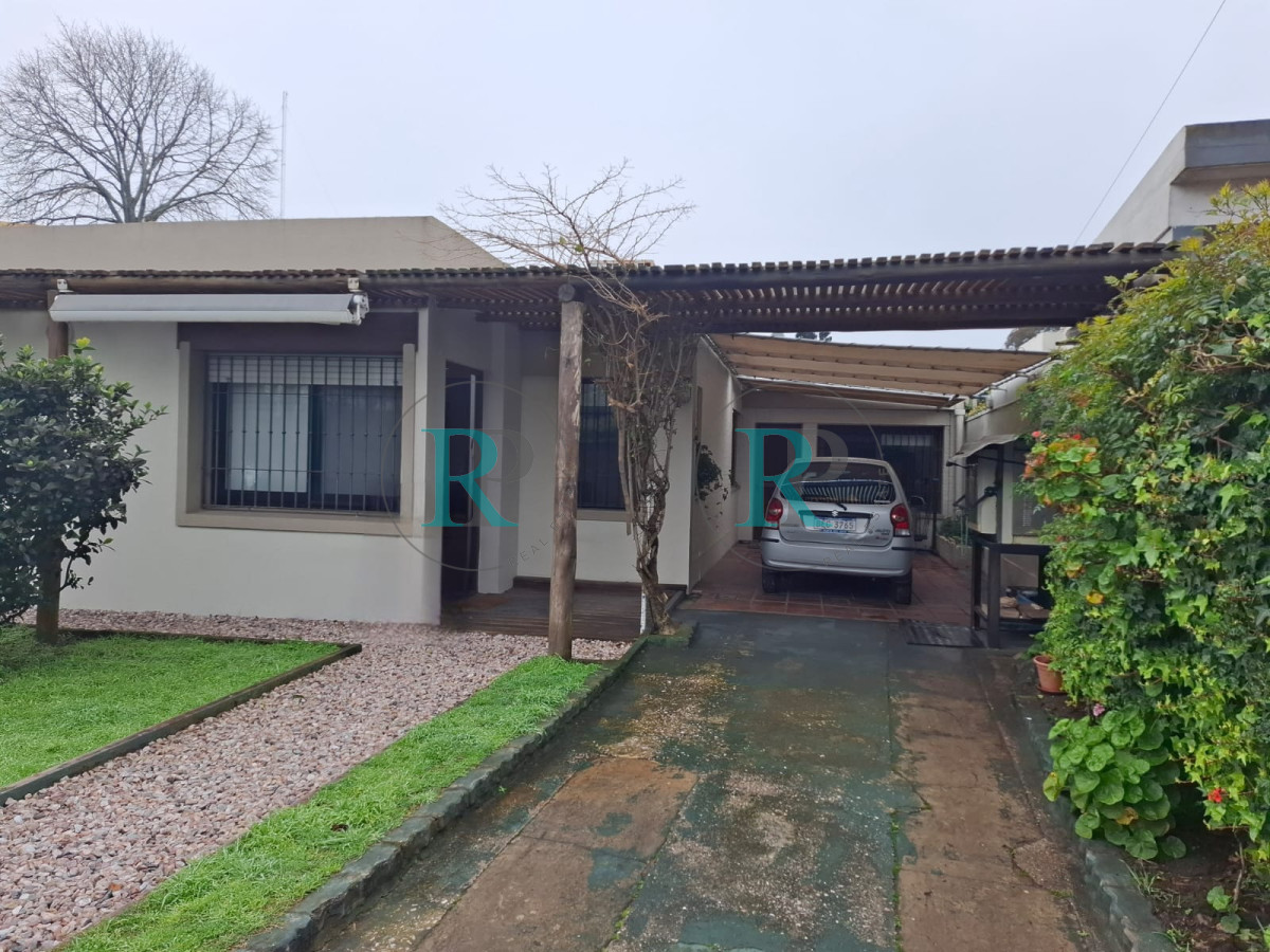 Casa ID.2037 - venta de casa en Barrio Monaco