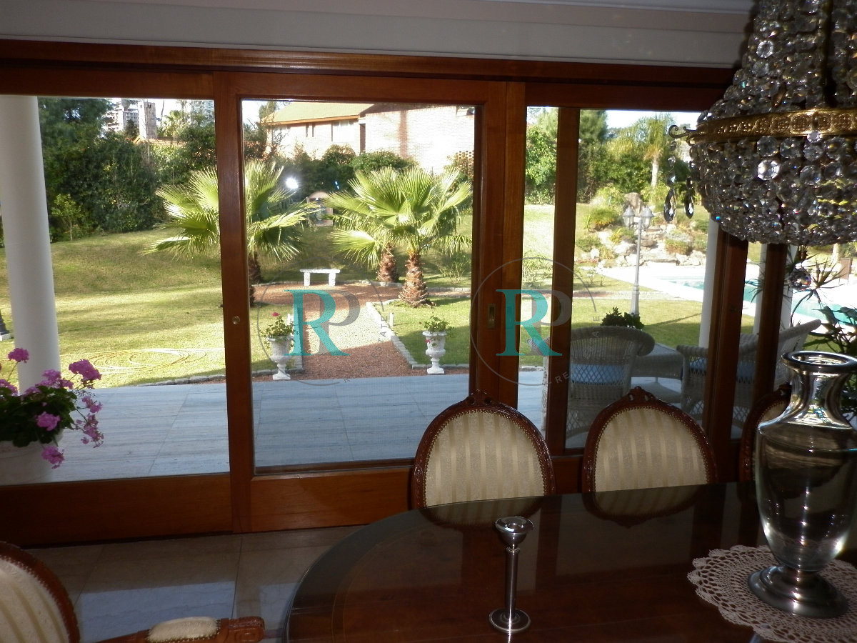 Casa ID.1586 - casa en venta en playa mansa
