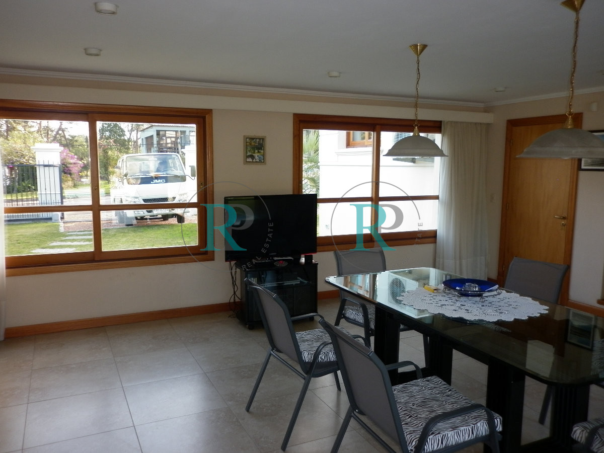 Casa ID.1586 - casa en venta en playa mansa