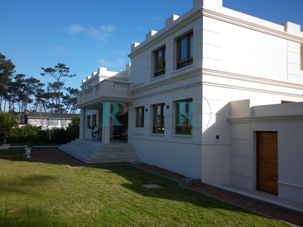 Casa ID.1586 - casa en venta en playa mansa