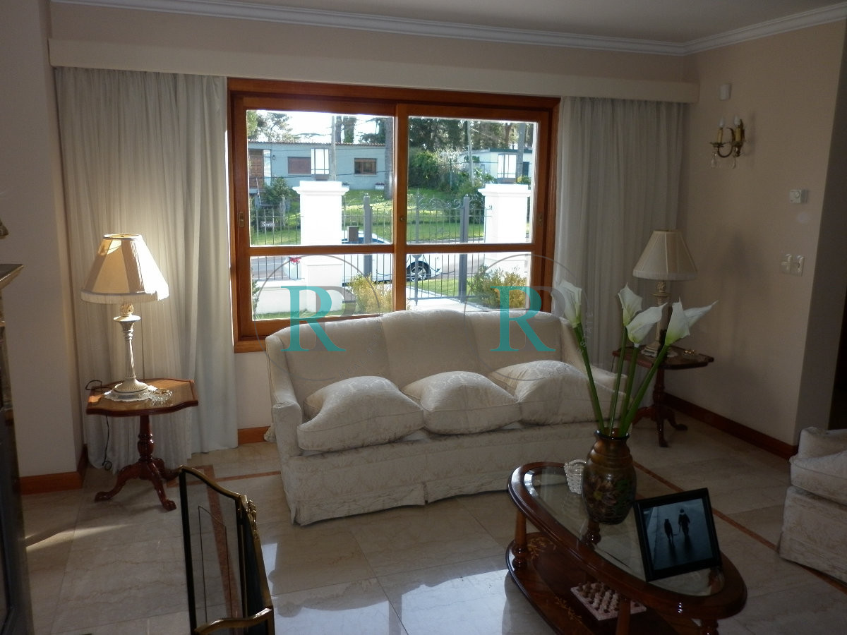 Casa ID.1586 - casa en venta en playa mansa