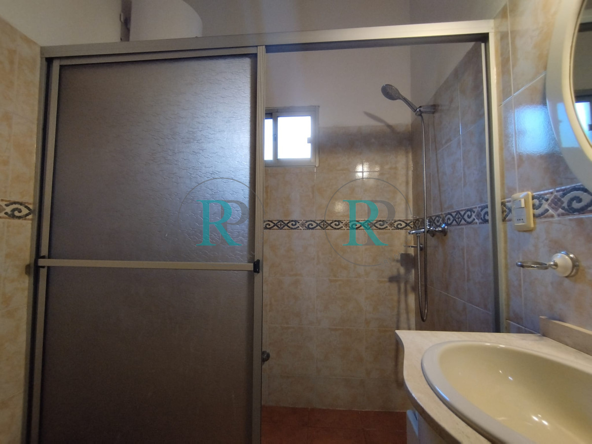 Casa ID.2212 - Casa en venta de dos dormitorios en El Tesoro