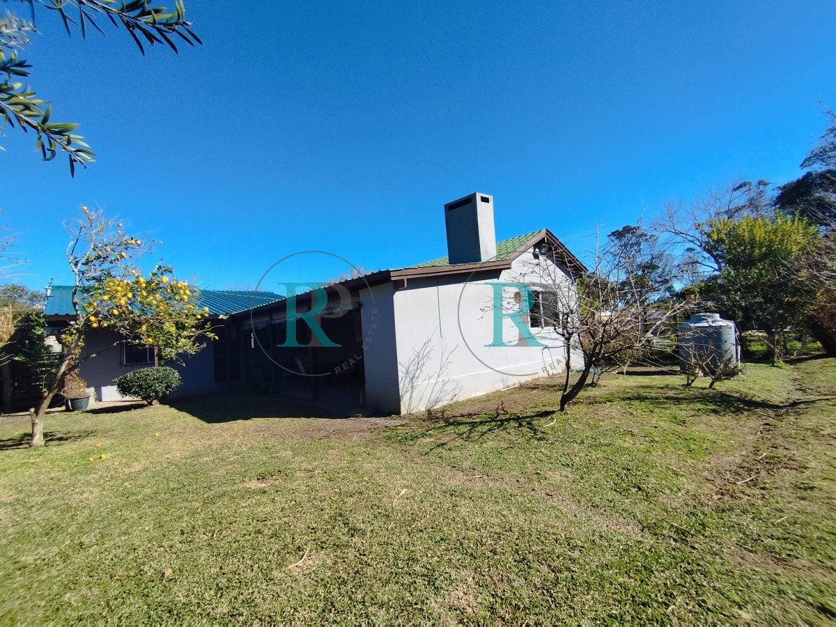Casa ID.2212 - Casa en venta de dos dormitorios en El Tesoro