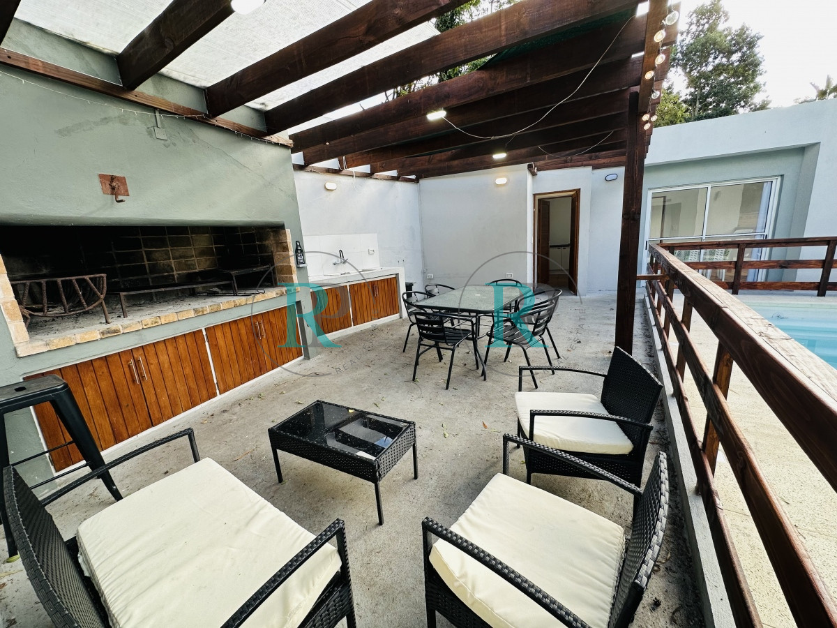 Casa ID.1773 - Casa con piscina en venta  en Punta del Este