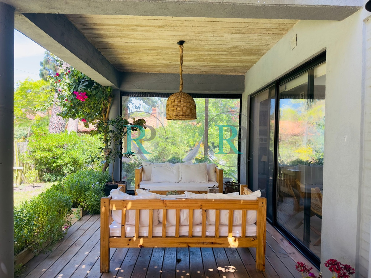 Casa ID.1494 - Alquiler de casa de 3 dormitorios con piscina en Punta del Este
