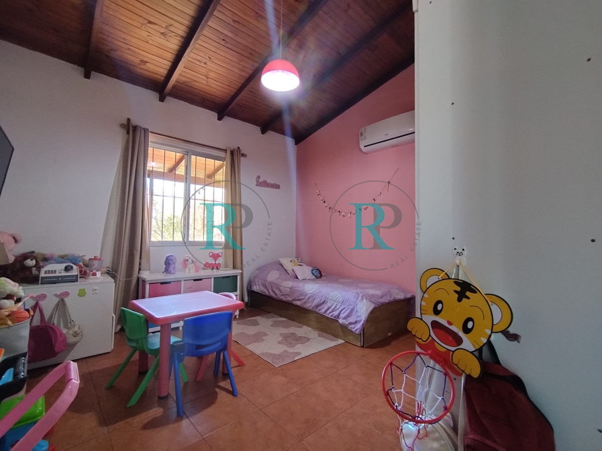 Casa ID.2212 - Casa en venta de dos dormitorios en El Tesoro