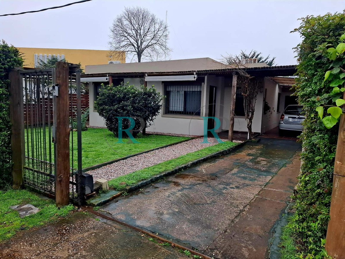Casa ID.2037 - venta de casa en Barrio Monaco