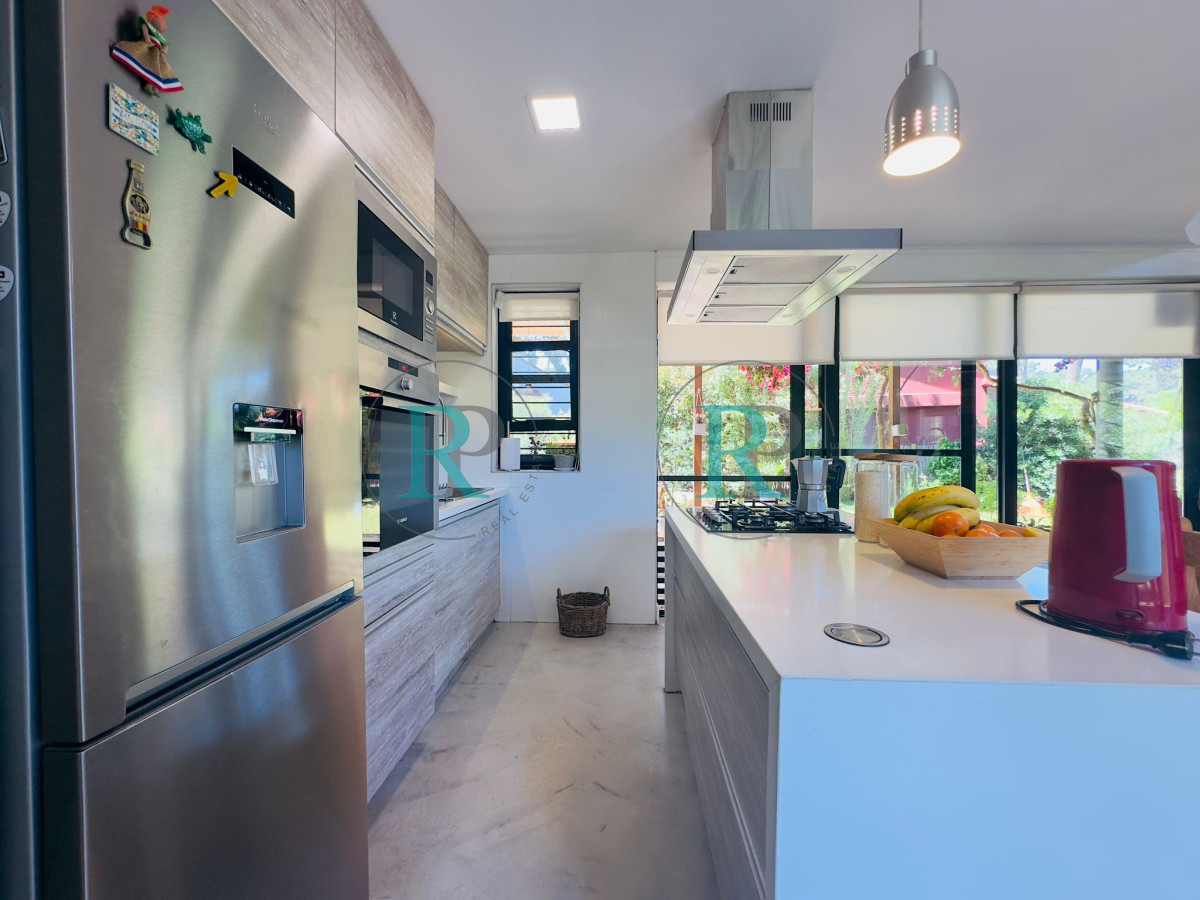 Casa ID.1494 - Alquiler de casa de 3 dormitorios con piscina en Punta del Este