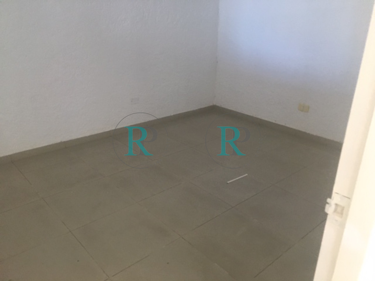Local Comercial ID.898 - Local en Venta 