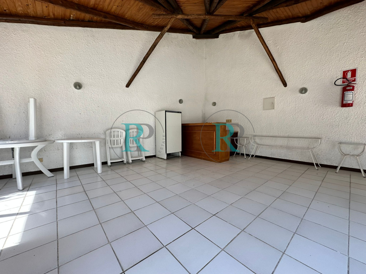 Apartamento ID.2444 - Apartamento de dos dormitorios en venta en Punta del Este.-