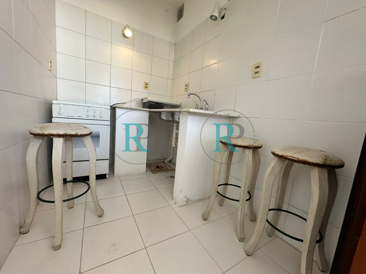 Apartamento ID.2444 - Apartamento de dos dormitorios en venta en Punta del Este.-