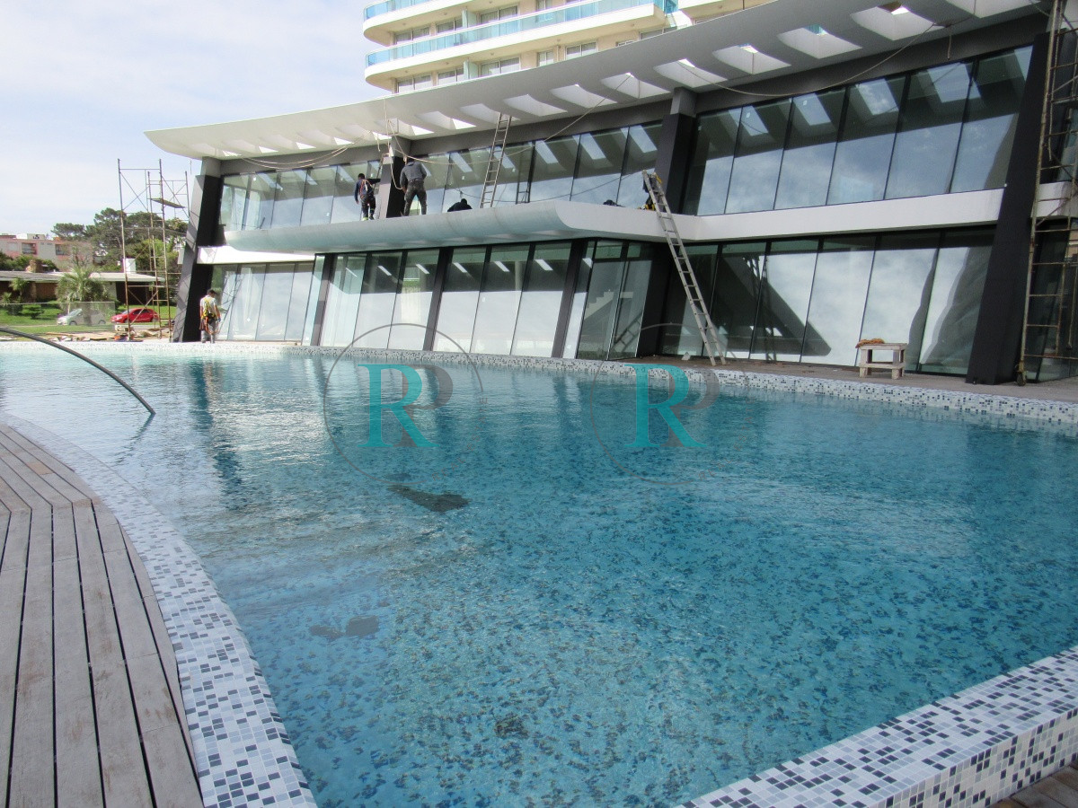Apartamento ID.1625 - Apartamento en VENTA, 3 dormitorios, 3 suites, moderno, punta del este.